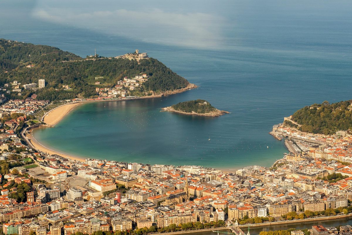 Aerial view of San Sebastián, Guipúzcoa.