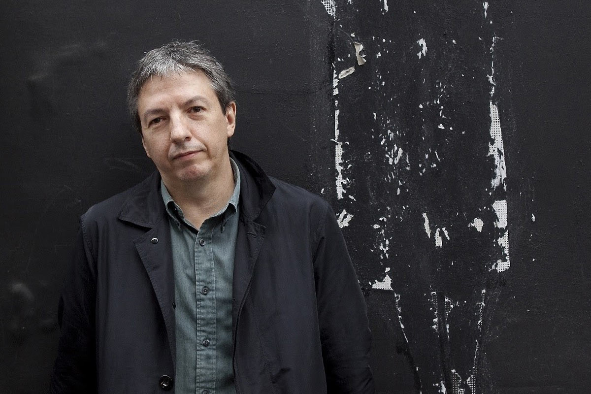 Portrait of David Toscana.