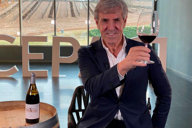 José Moro tasting wine at Bodegas Cepa 21.