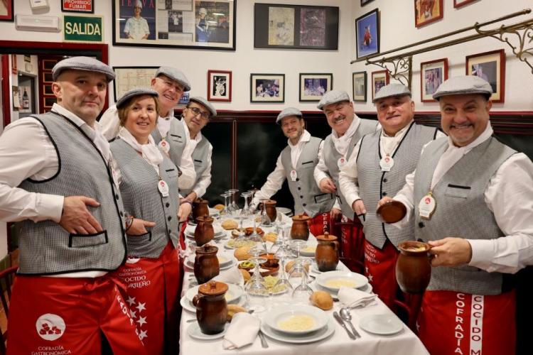 Cofradía del Cocido Madrileño at a restaurant.