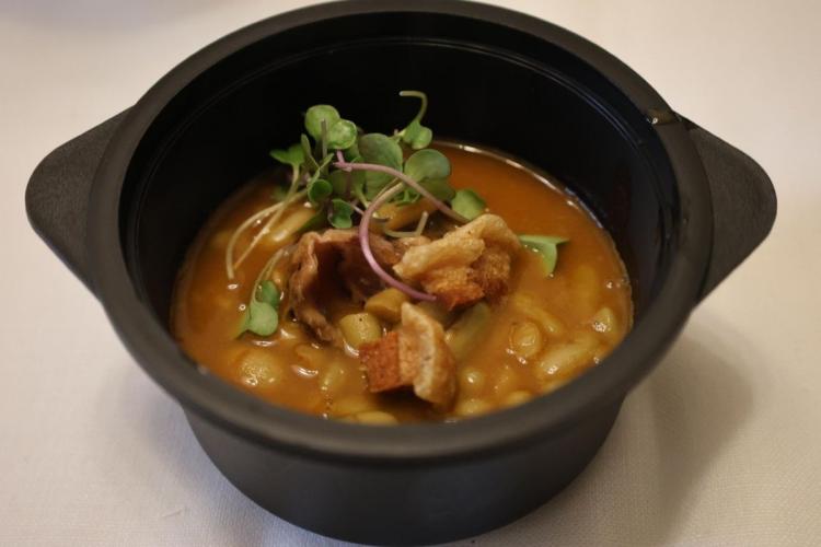 Verdinas with pork.
