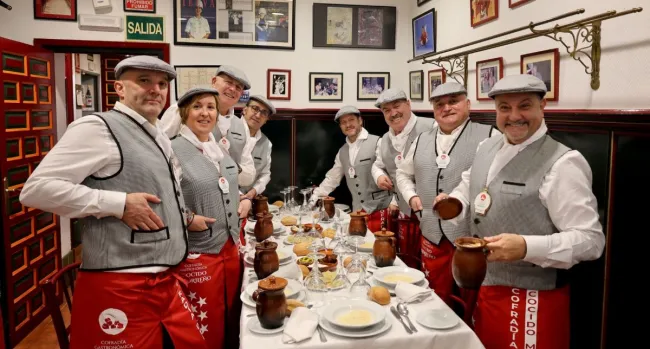 Cofradía del Cocido Madrileño at a restaurant.